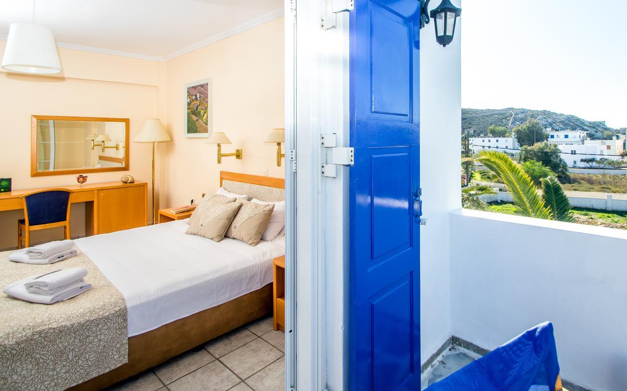 Hotel Syros Atlantis à Vári Extérieur photo