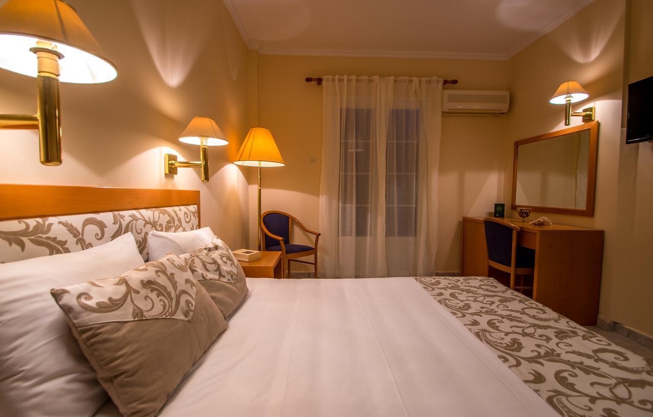 Hotel Syros Atlantis à Vári Extérieur photo