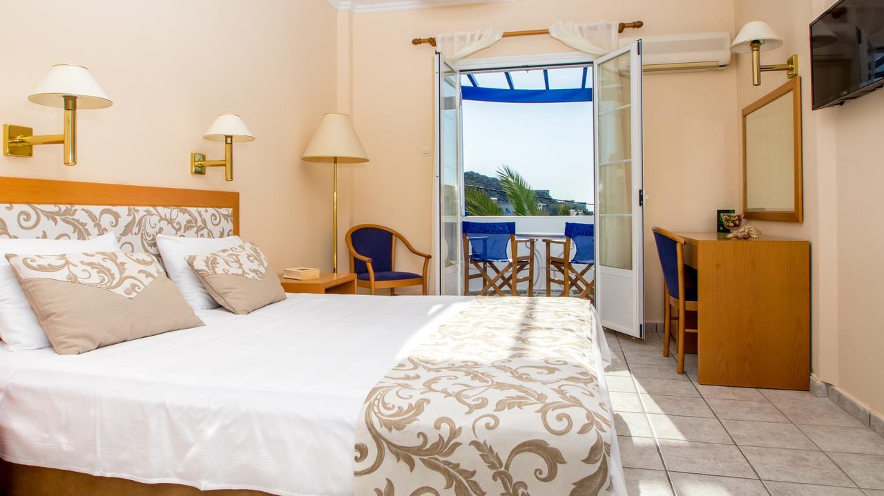 Hotel Syros Atlantis à Vári Extérieur photo