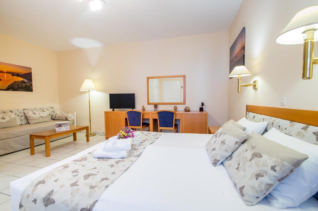Hotel Syros Atlantis à Vári Extérieur photo