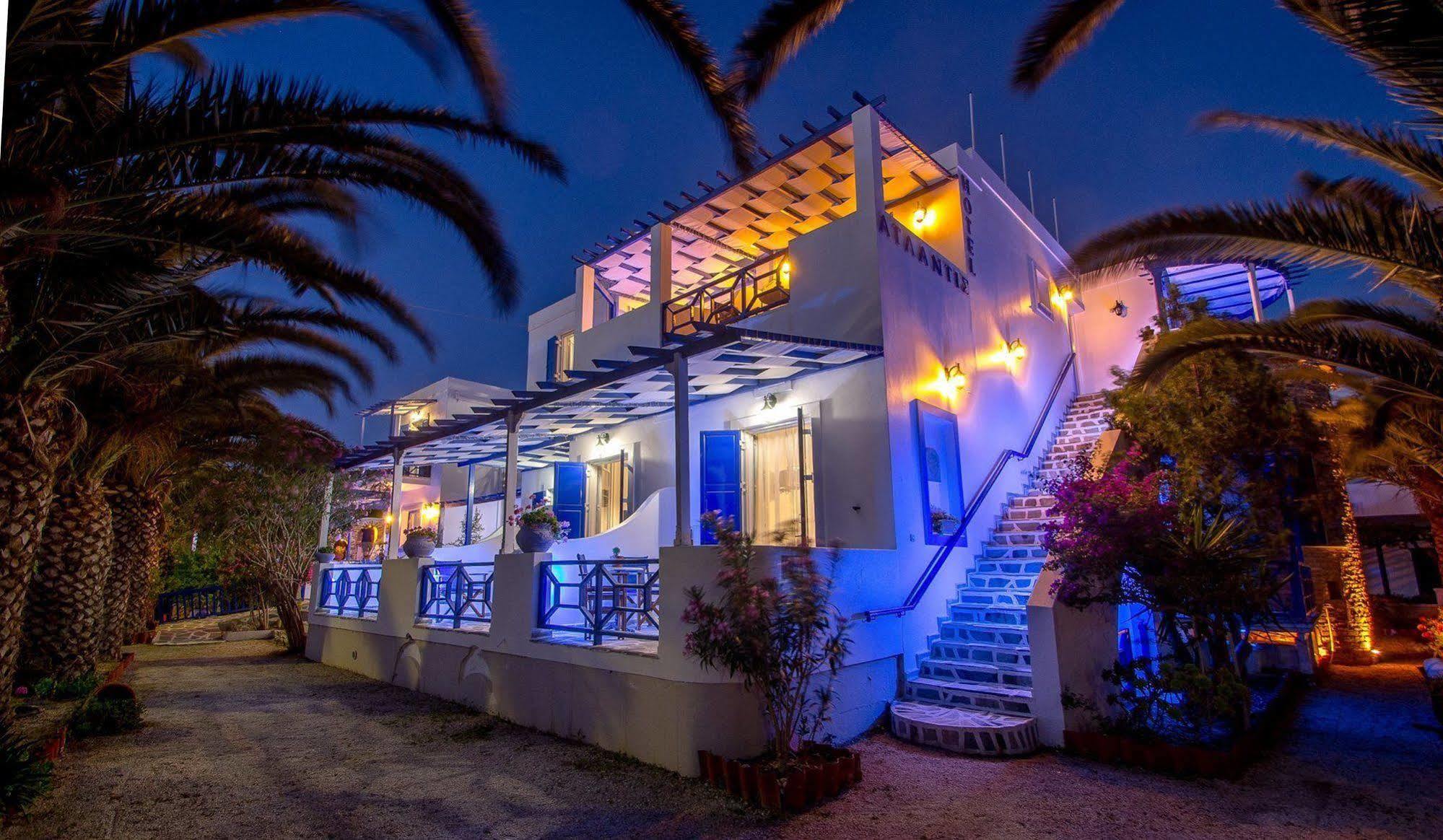 Hotel Syros Atlantis à Vári Extérieur photo